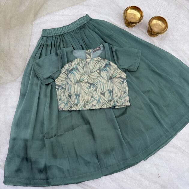 Turquoise pop